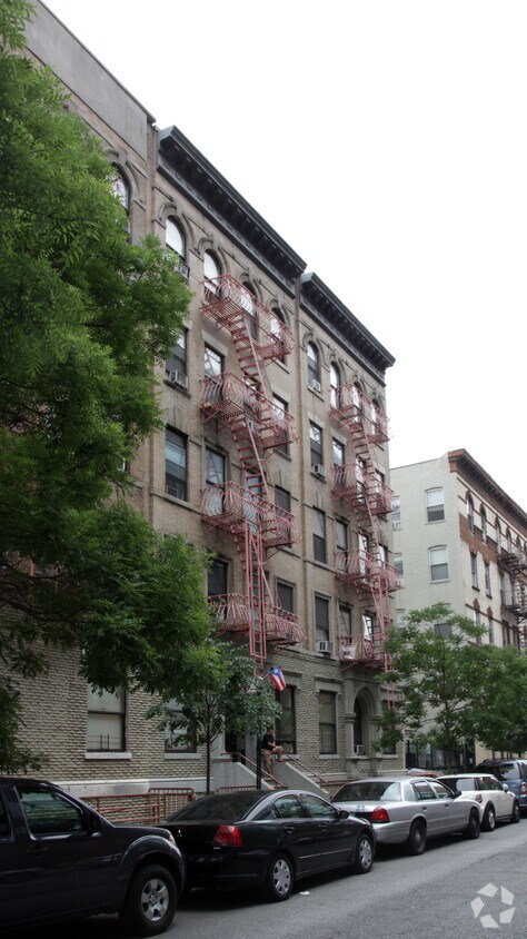 Building Photo - San Juan Apartments
