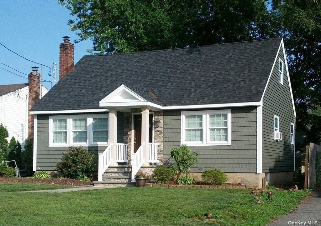 4 Adelaide St, Huntington Station, NY 11746 House Rental in Huntington Station, NY