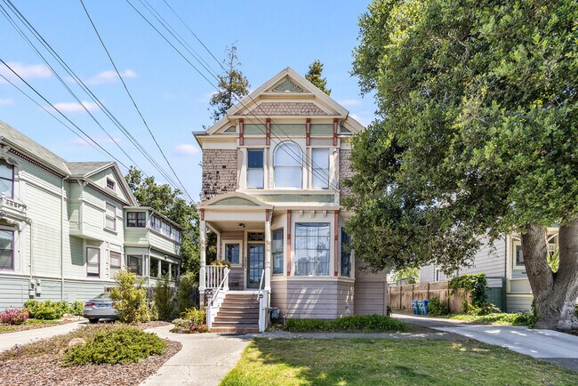 Building Photo - 2057 San Jose Ave