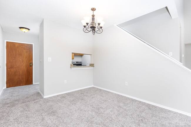 Building Photo - 25 Stanley St