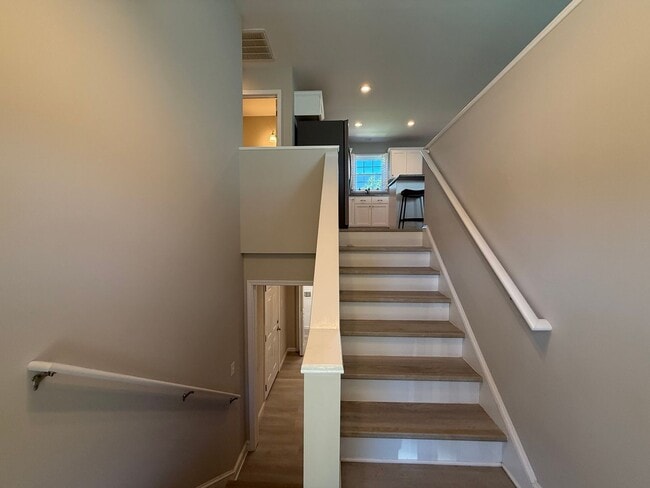 Foto del edificio - Fully Furnished 3 Bedroom, 2 Bath Home wit...