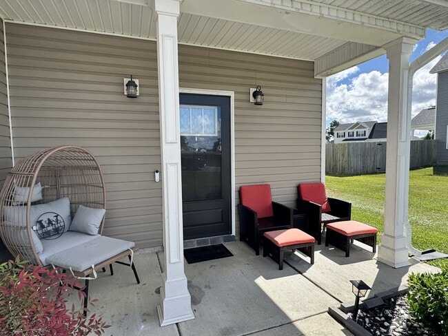 Foto del edificio - 407 Cattle Ranch Ln