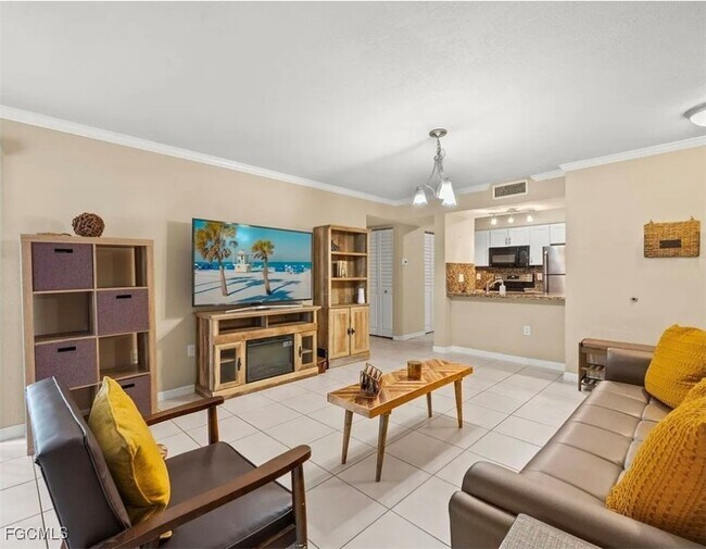 Foto del edificio - 3419 Winkler Ave