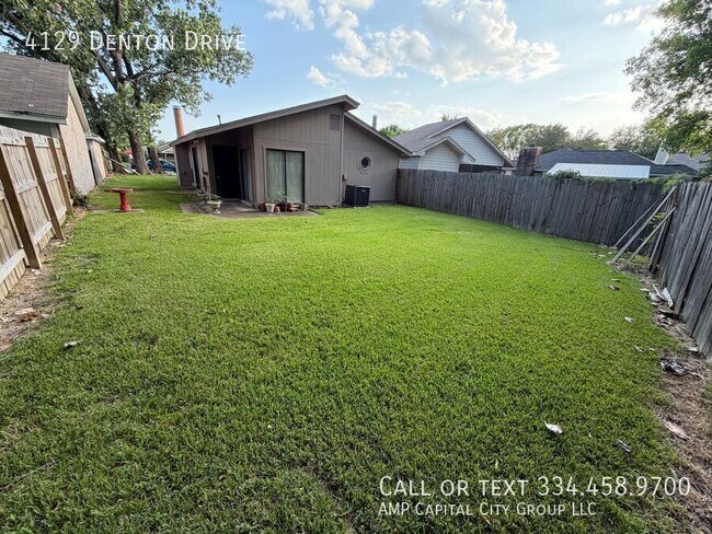 Foto del edificio - 4129 Denton Dr