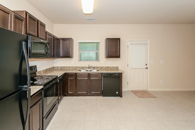 Building Photo - 21 Dusty Dr