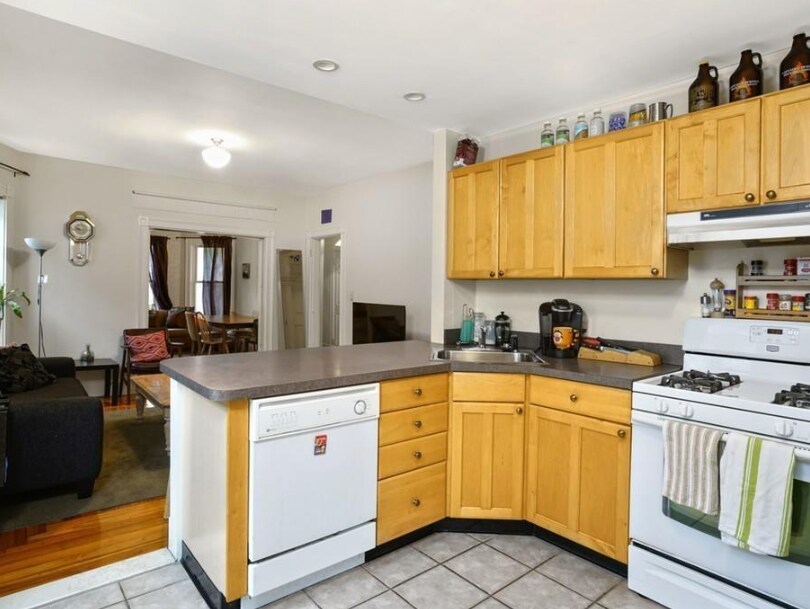 Foto principal - 12 Cutter Ave