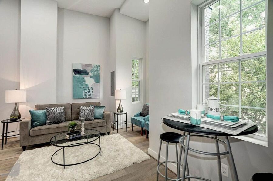 Foto principal - 329 K St NE