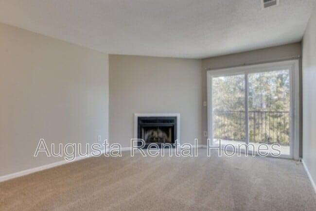 Building Photo - 2814A Thomas Lane