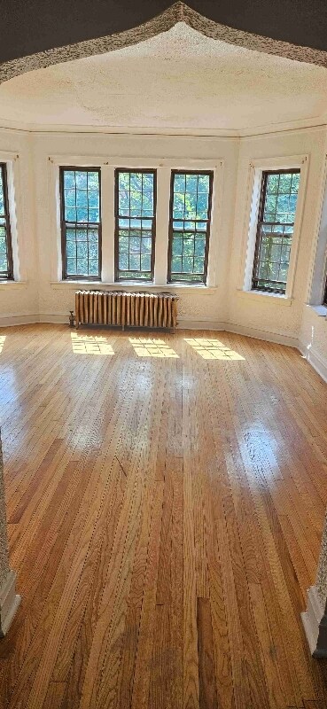 Primary Photo - 8119 S Vernon Ave