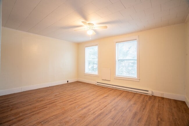 Photo - 211 North St Apartment