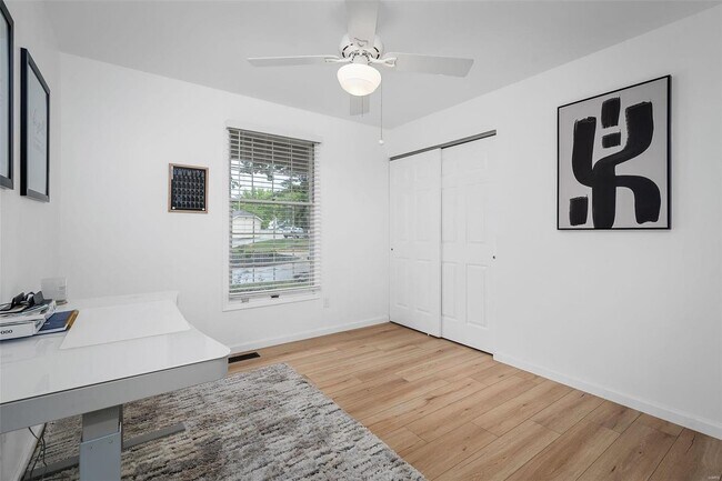 Foto del edificio - 15699 Iron Lake Ct