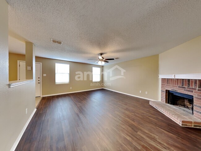 Building Photo - 3038 Double Oak Drive