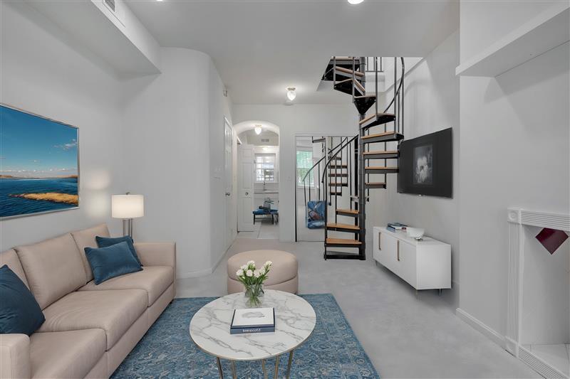 Foto principal - 833 Euclid St NW