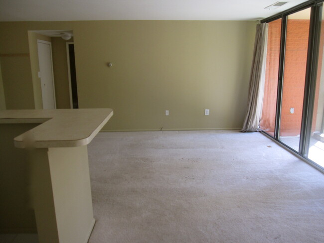 Building Photo - 12 S Van Dorn St
