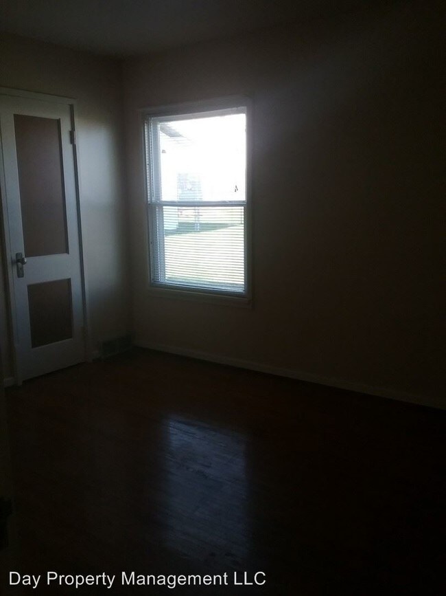 Foto del edificio - 412 N Lake St
