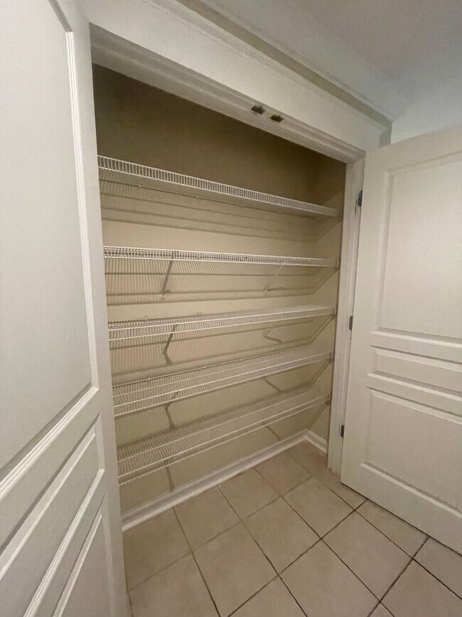 Foto del edificio - 3708 Spruce Ridge Way