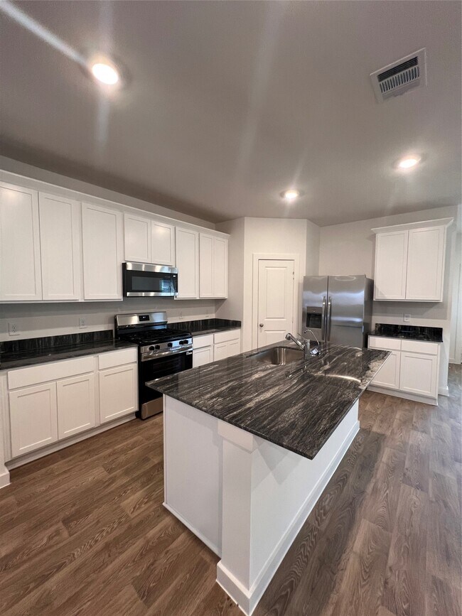 Building Photo - 6324 Amberose Peak Ln