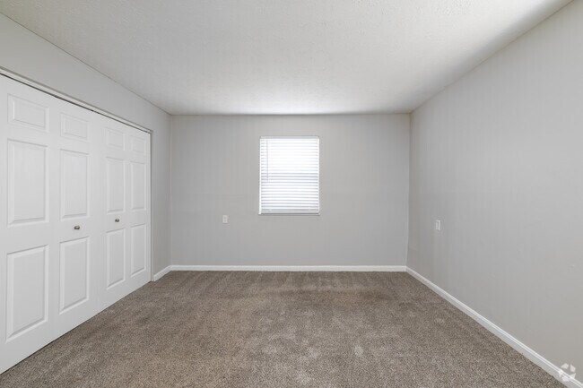 1BR, 1BA -  865SF Bedroom - Newberry Parc