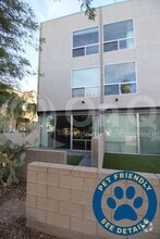 Building Photo - 537 E Willetta St