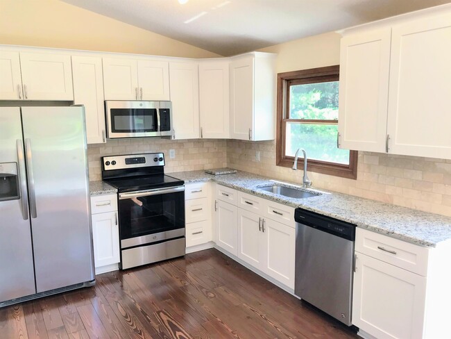 Building Photo - 1226 Lockewood Dr
