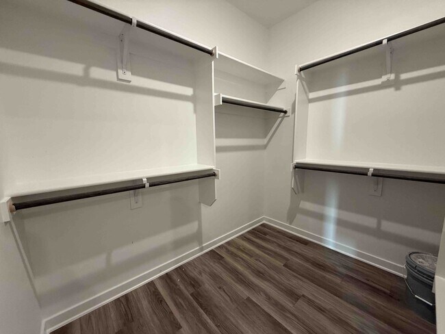 Building Photo - 519 W Gosling Isle