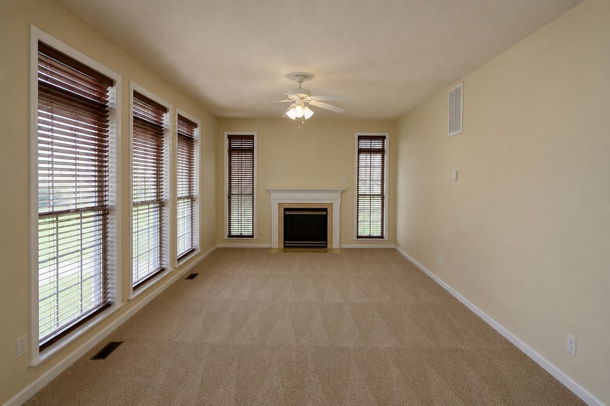 Building Photo - 38 Hot Springs Way