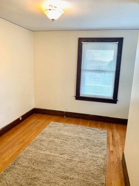 Foto del edificio - 120 New Broadway