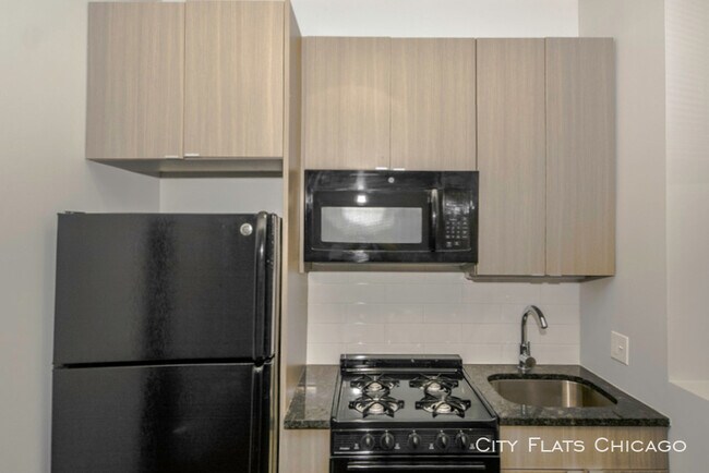 Foto del edificio - 4875 N Magnolia Ave