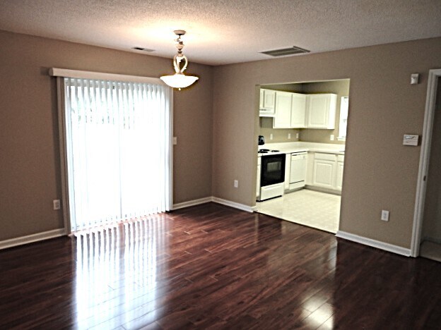 Foto del edificio - 4404 Nightfall Ct