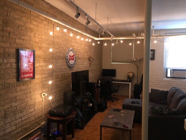 Foto del edificio - 1623 W Grace St