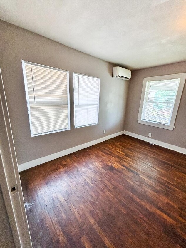 Foto del edificio - 703 SW Tyler St