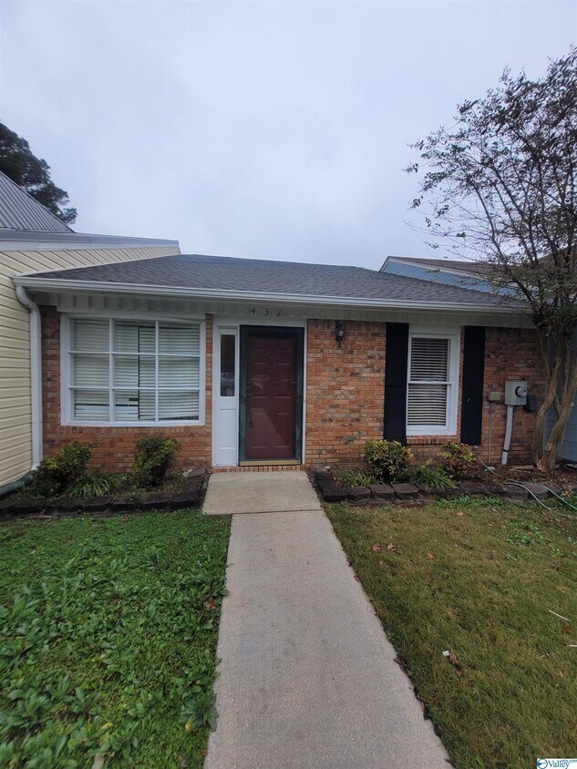 432 Carridale St SW, Decatur, AL 35601 Townhome Rentals in Decatur AL