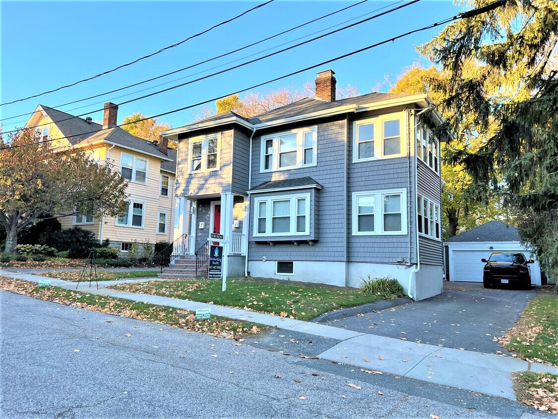 9 Flint Rd, Watertown, MA 02472 Townhome Rentals in Watertown MA