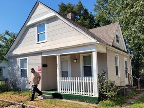 Building Photo - 5204 Scarritt Ave