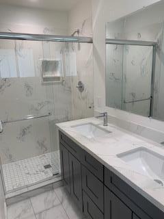 Foto del edificio - 2429 Poplar Dr