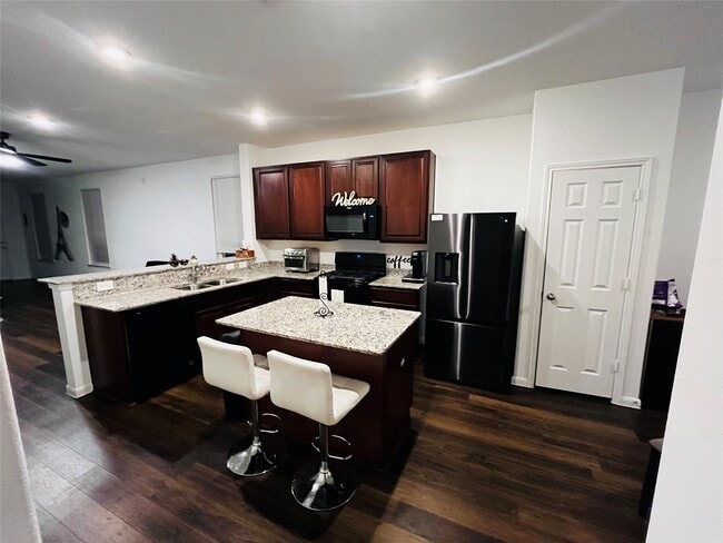 Building Photo - 10647 Cashew Run Ln