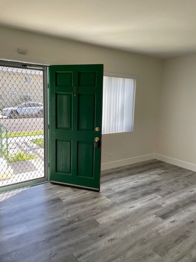 Foto del edificio - 16924 Yukon Ave