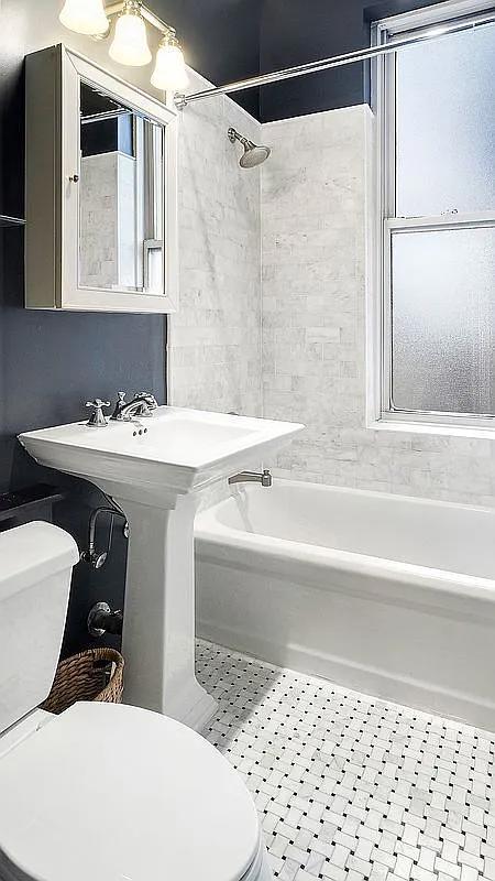 Photo - Bright 1-Bedroom Co-op in Prime Brooklyn Heights – 55 Pineapple St #5D