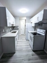 Building Photo - 5203-152 52 St