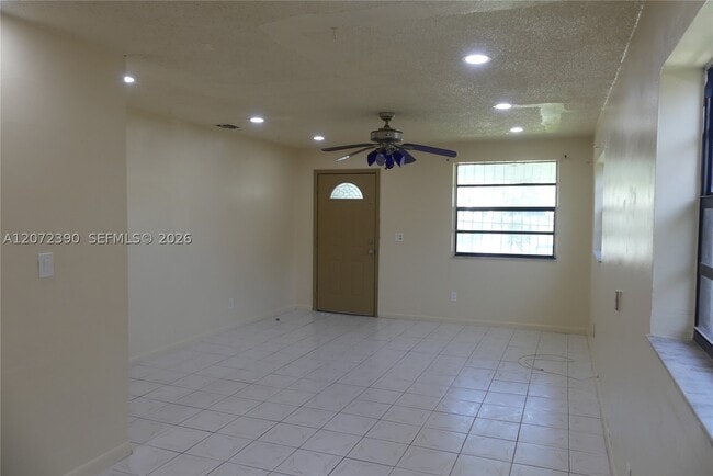 Building Photo - 8130 NW 14th Pl