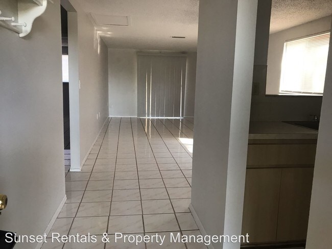 Foto del edificio - 2 br, 1 bath Apartment - 5351 Seahorse Dr