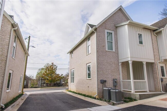 Foto del edificio - 358 S Hill Ave