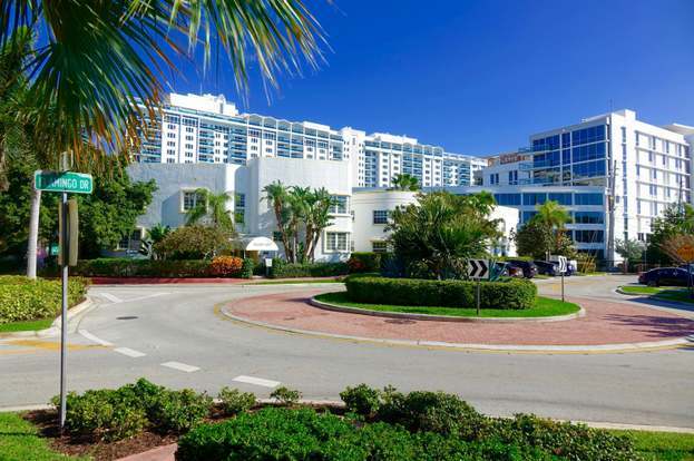 Foto del edificio - 2444 Flamingo Pl