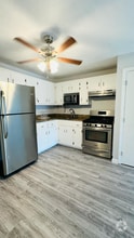 Building Photo - 5 Kenmar Dr