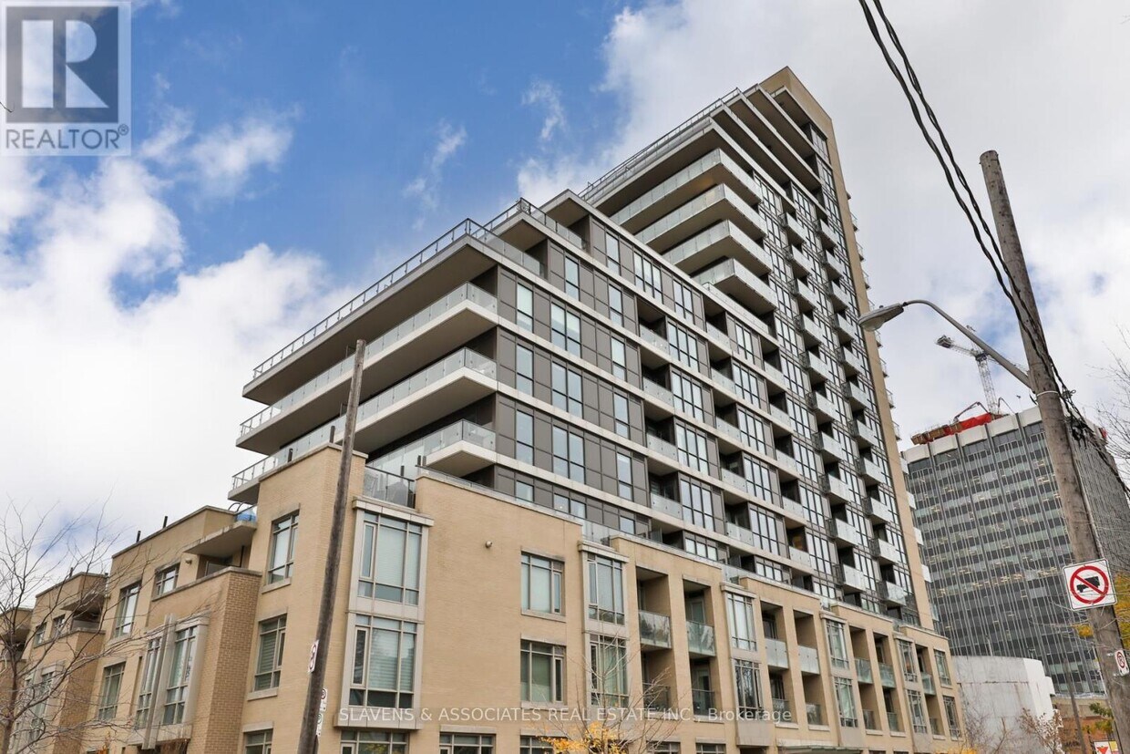Primary Photo - 60-660 Berwick Ave