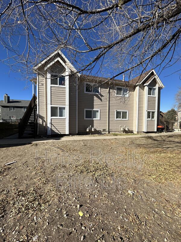 Primary Photo - 1161 Mazatlan Cir