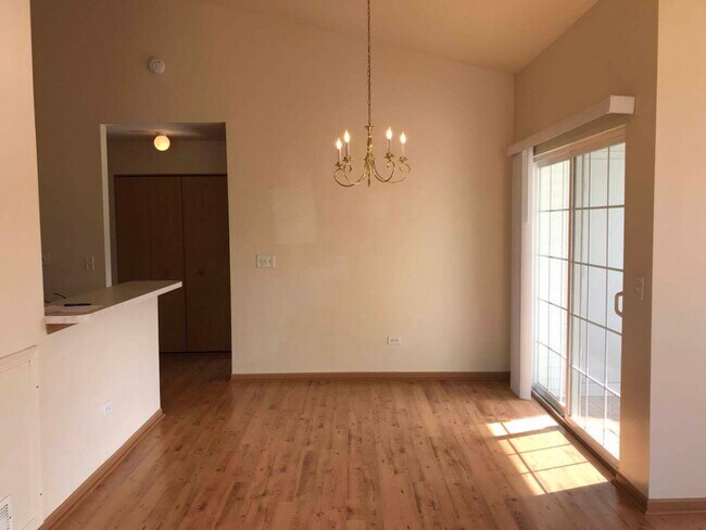 Foto del edificio - 1574 McClure Rd