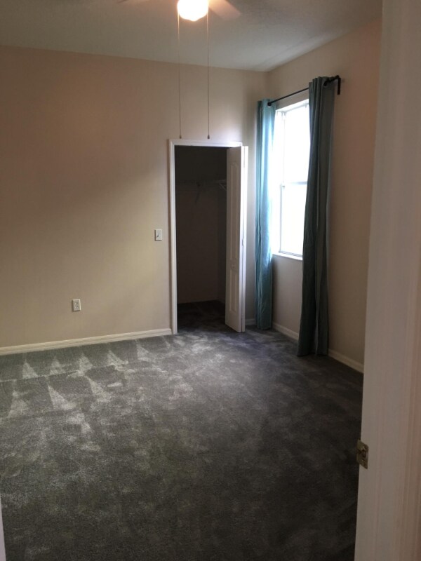 Foto del edificio - 8055 Spirit Ct