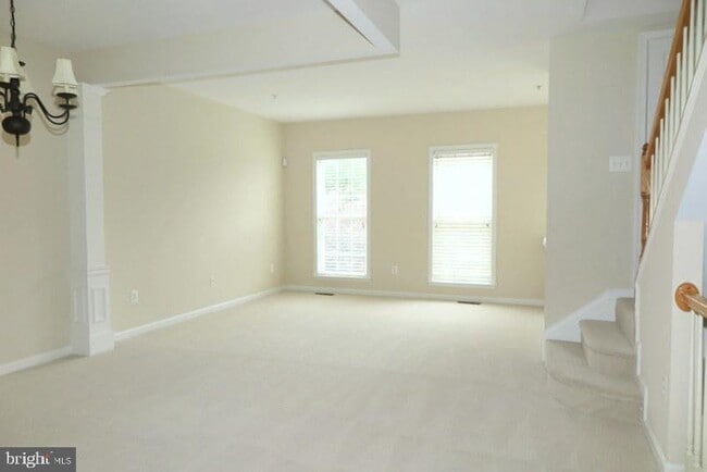 Building Photo - 1622 White Oak Vista Dr