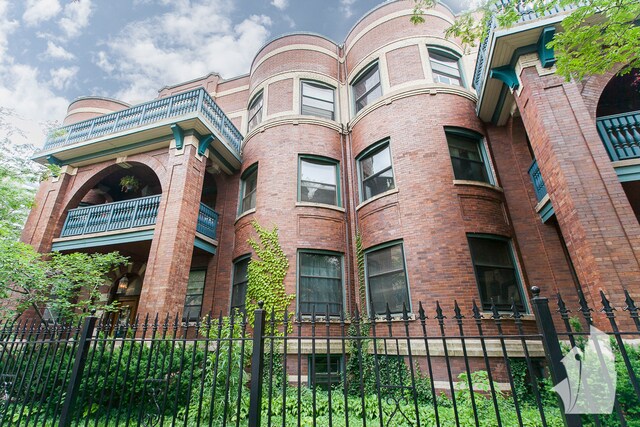 Building Photo - 901 W Gordon Terrace